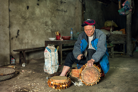 Red Dao Traditional Drum Maker