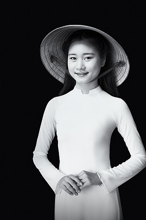 Model In Hue